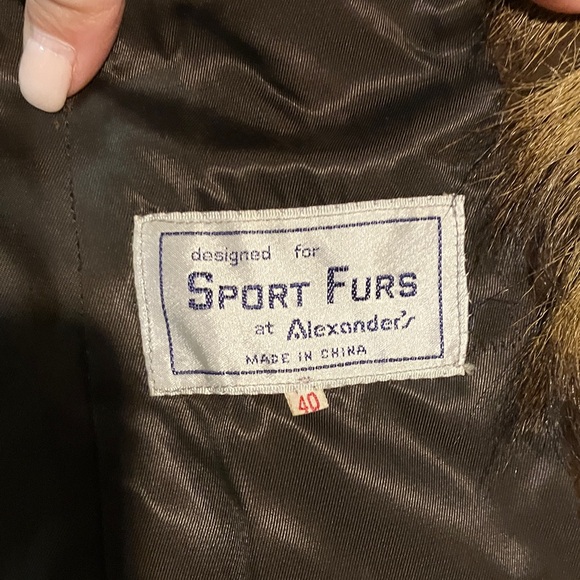 Brown Fur Coat, Size 10/12 USA (Size 40) - Picture 7 of 9